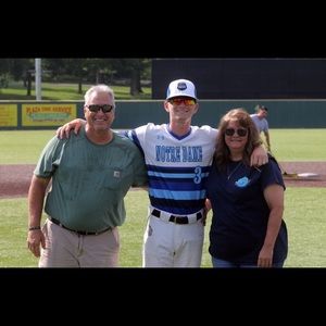 Meet your Posher, Kam